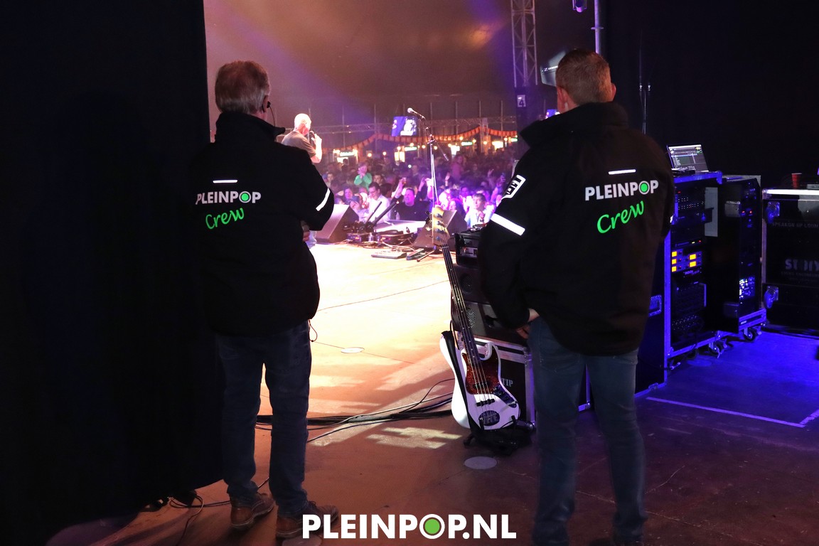 Zondag D I V.        (30)